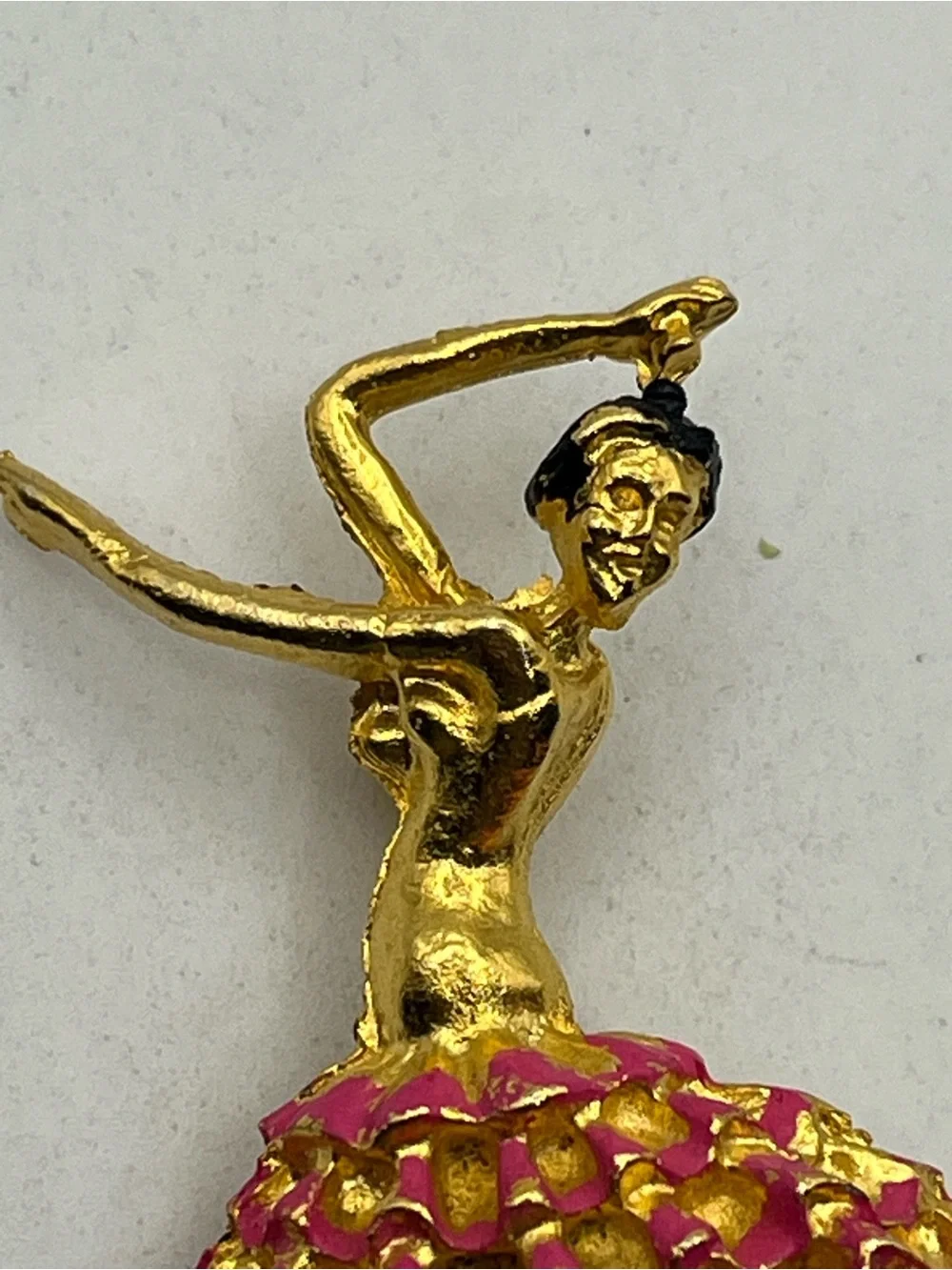 Ballerina dancer gold tone pink enamel vintage brooch pin